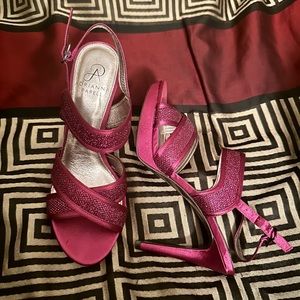 Brand New!! Purple Adrianna Papell size 7 heels